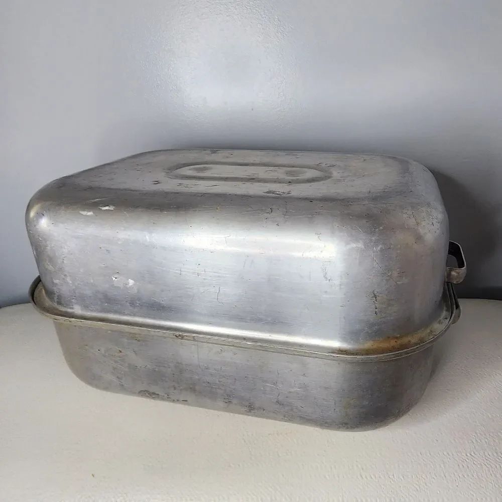 Antique Aluminum Royal Chef Poulsen Nardon Lidded Roaster No. 125 Los Angeles CA